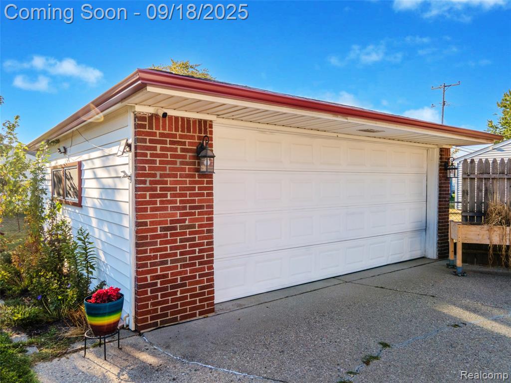 43629 Vivian Drive, Sterling Heights, MI 48313 — Photo 38