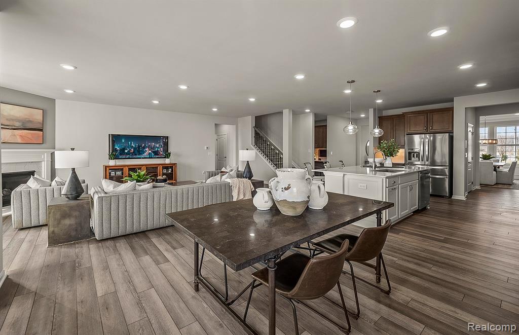 873 Risdon Trail South, Saline, MI, 48176