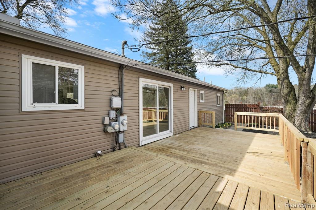 8898 Bishop Road, Brighton, MI 48116 — Photo 33