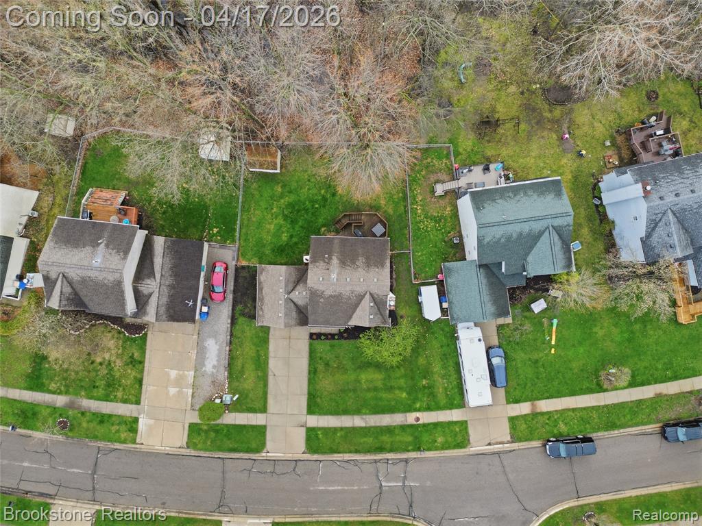 569 Cove View Drive, Waterford, MI 48327 — Photo 42
