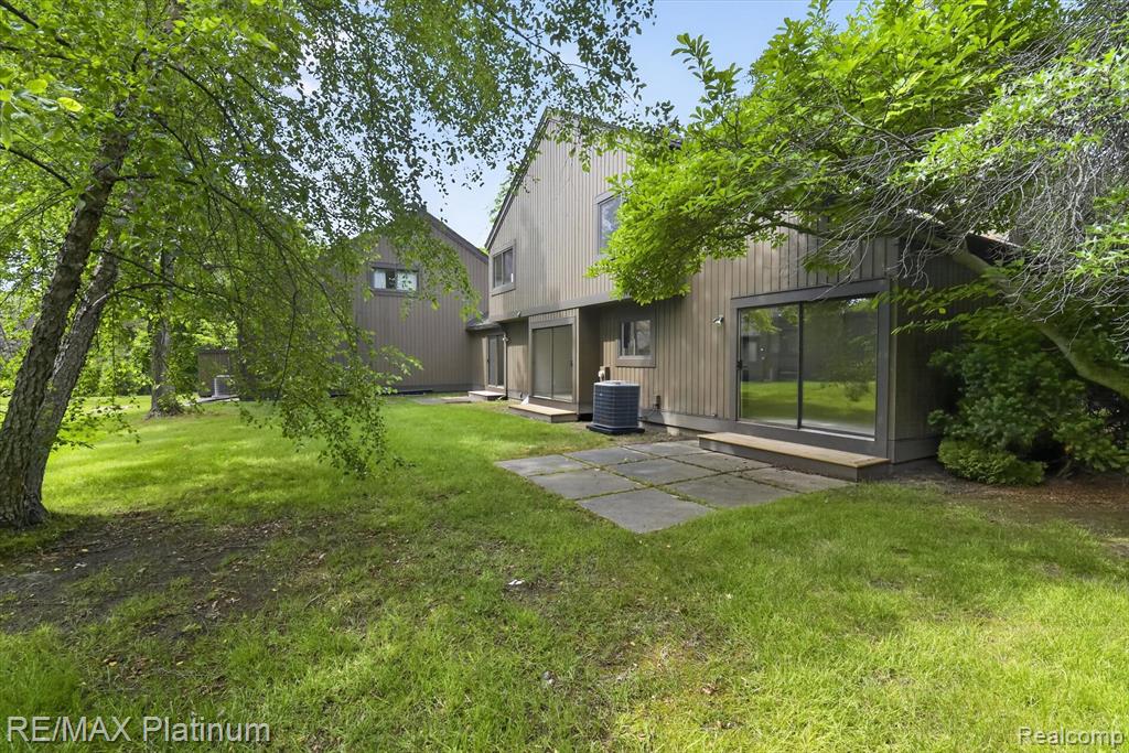 32 Haverhill Court, Ann Arbor, MI 48105 — Photo 41