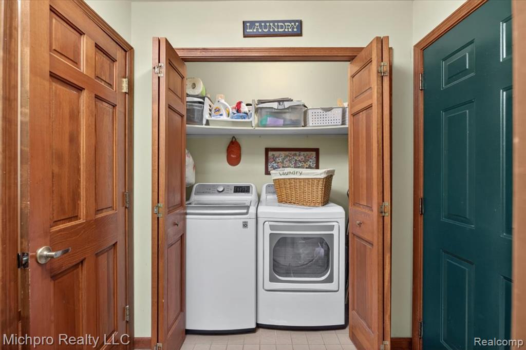 670 Green Creek Lane, Oxford, MI 48371 — Photo 19
