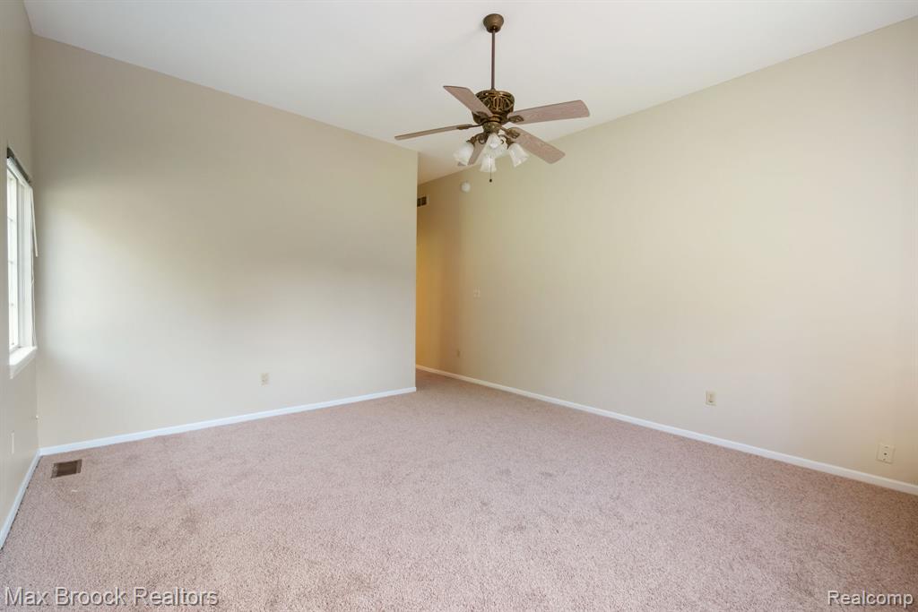 2165 Oakwood Road, Ortonville, MI 48462 — Photo 24
