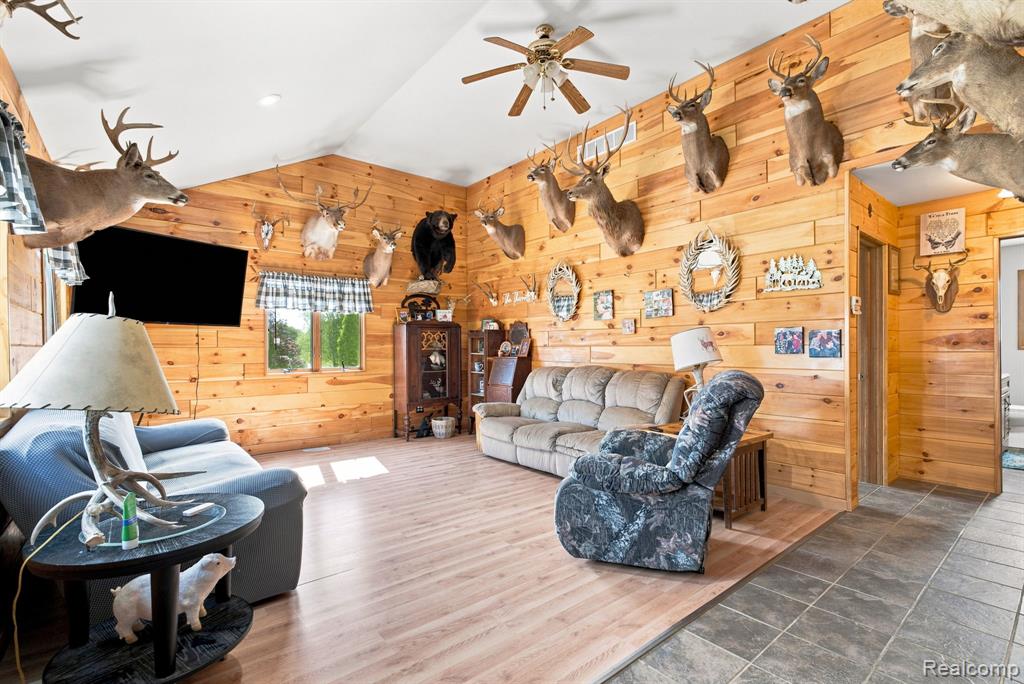 4201 Galbraith Line Road, Croswell, MI 48422 — Photo 3