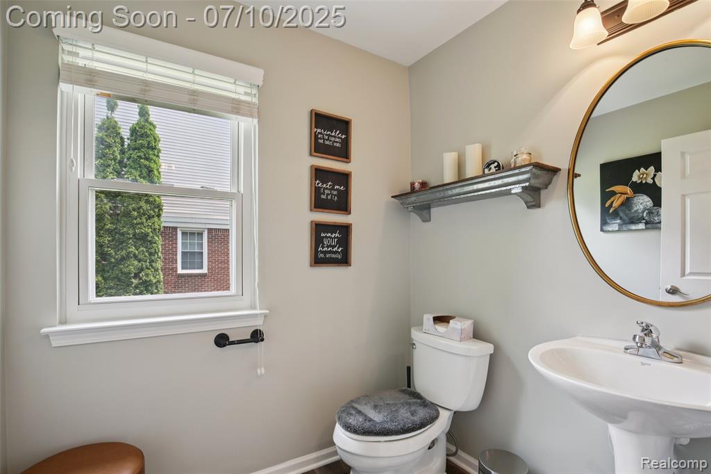46533 Woodside Drive, Canton, MI 48187 — Photo 13