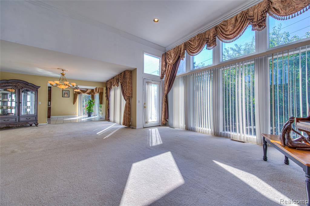 6460 Charles Drive, West Bloomfield, MI — Photo 8