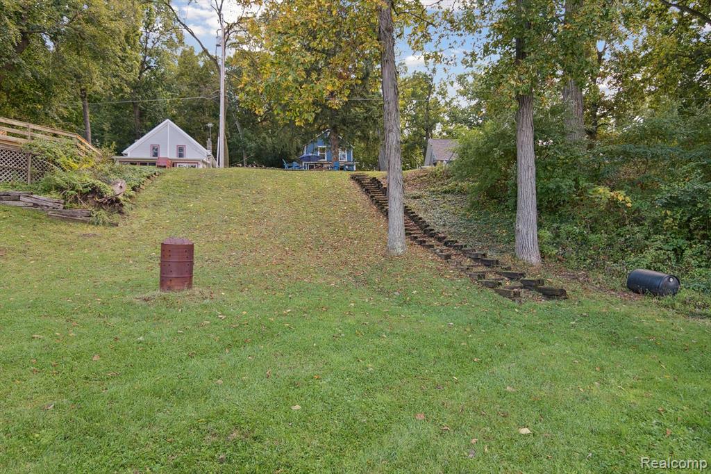 2210 Lakeview Drive, Brooklyn, MI 49230 — Photo 46