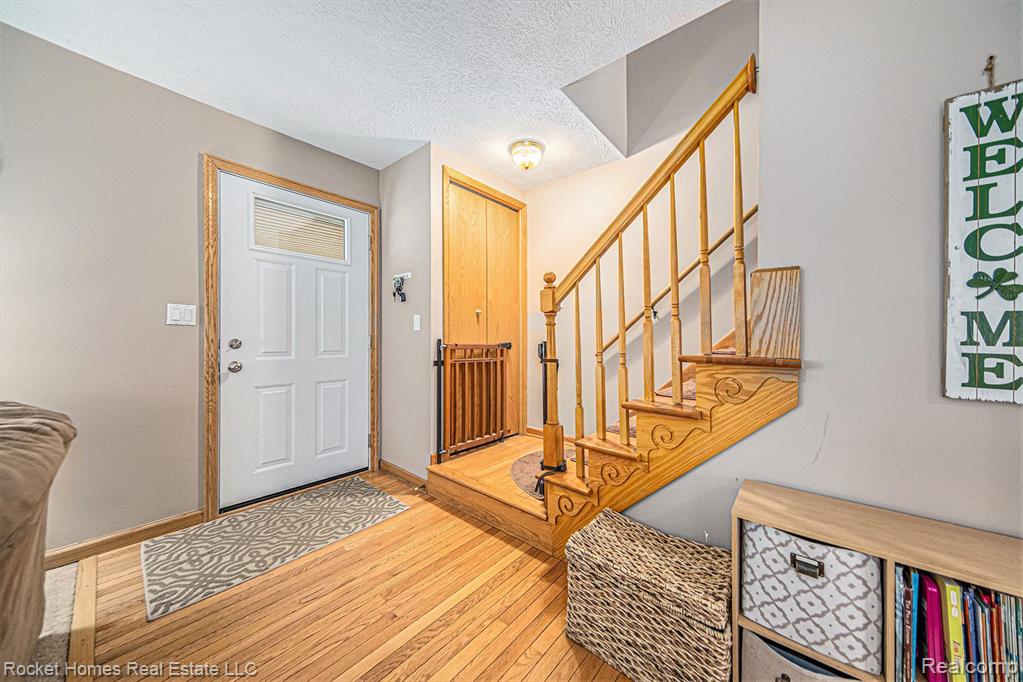 477 Eastlook Drive, Saline, MI 48176 — Photo 3