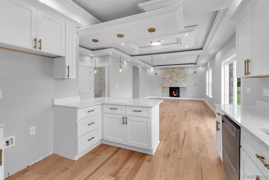 23594 Crescent Ridge Drive, New Boston, MI 48164 — Photo 12
