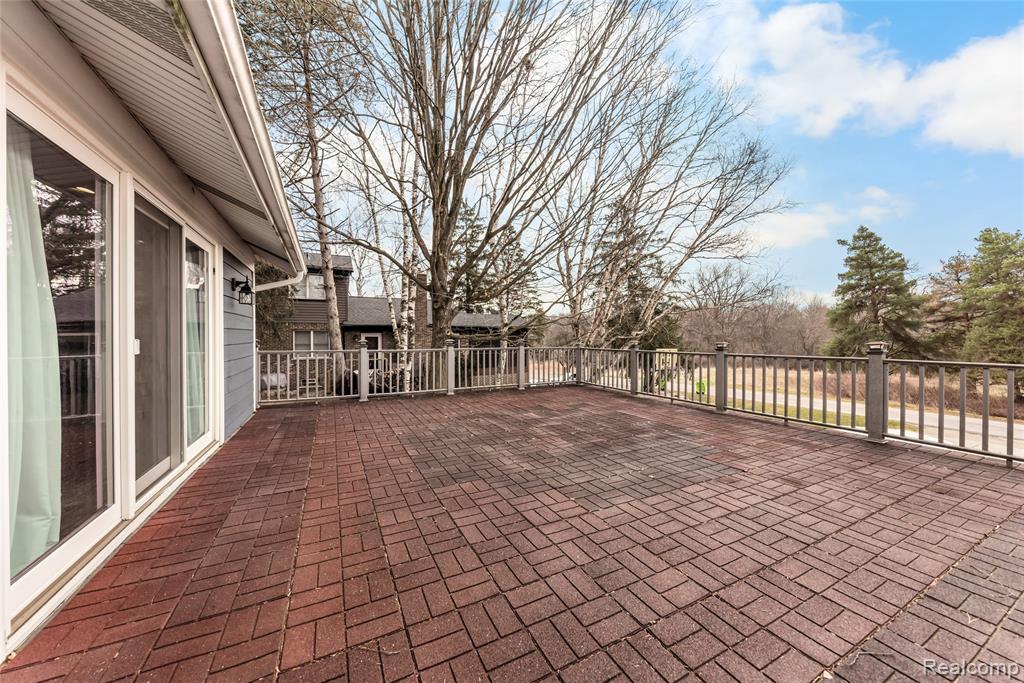 4710 Whitman Circle, Ann Arbor, MI 48103 — Photo 36