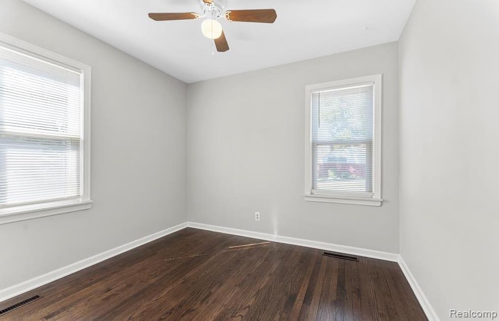 4924 Huron Street, Dearborn Heights, MI 48125 — Photo 16
