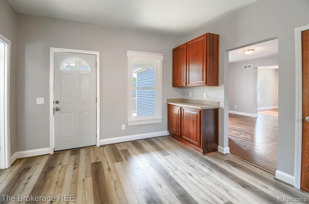 11 1ST Street, Oxford, MI 48371 — Photo 24