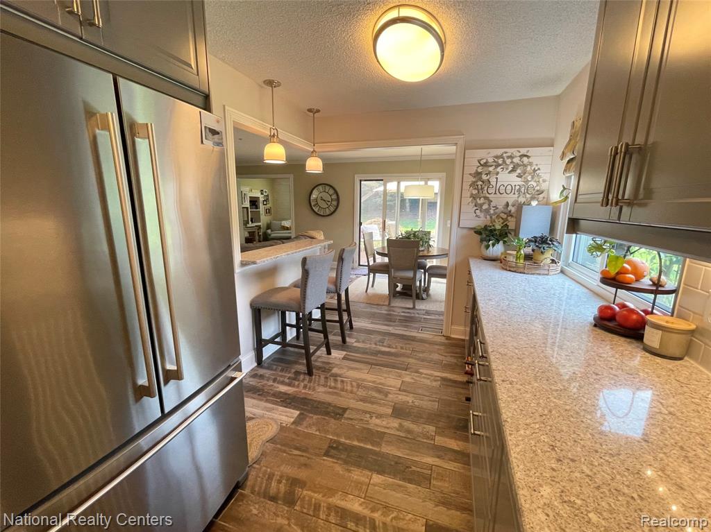 48104 COLONY FARM CIR, Plymouth, MI 48170 — Photo 37