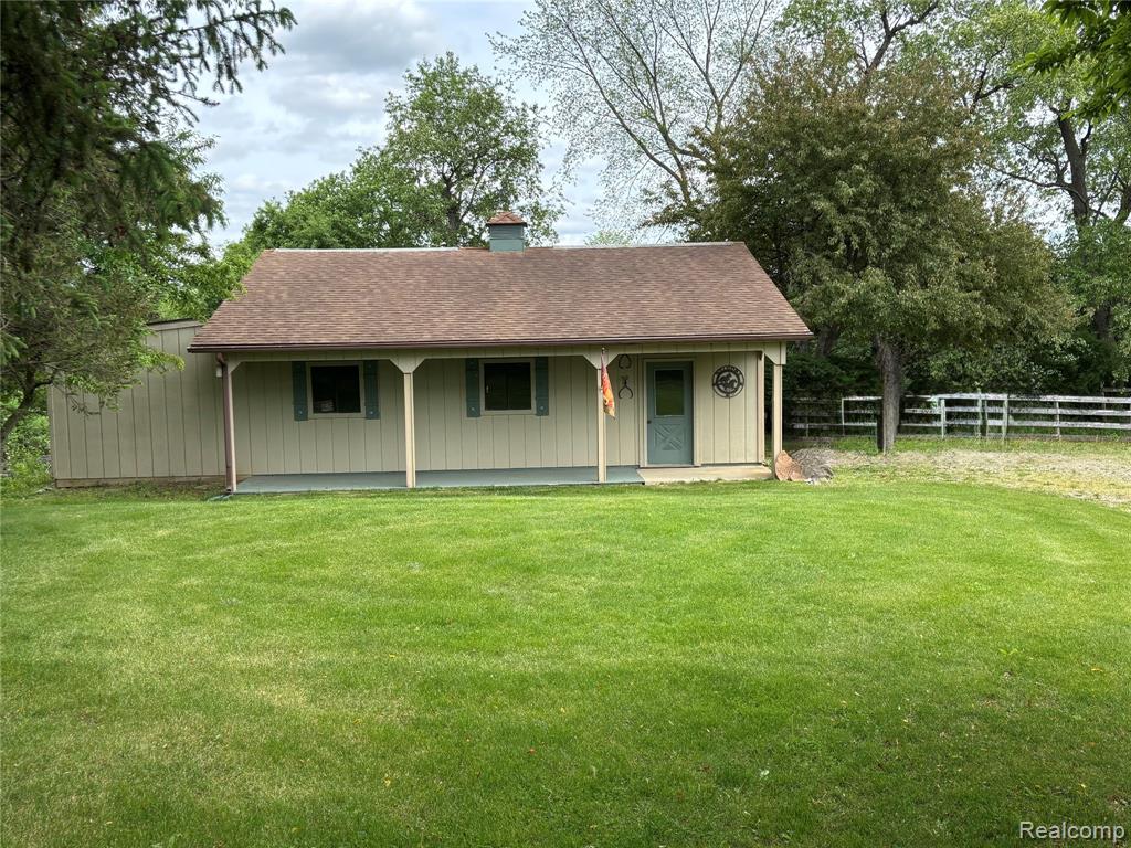 885 Lake Forest Drive, Lapeer, MI 48446 — Photo 10