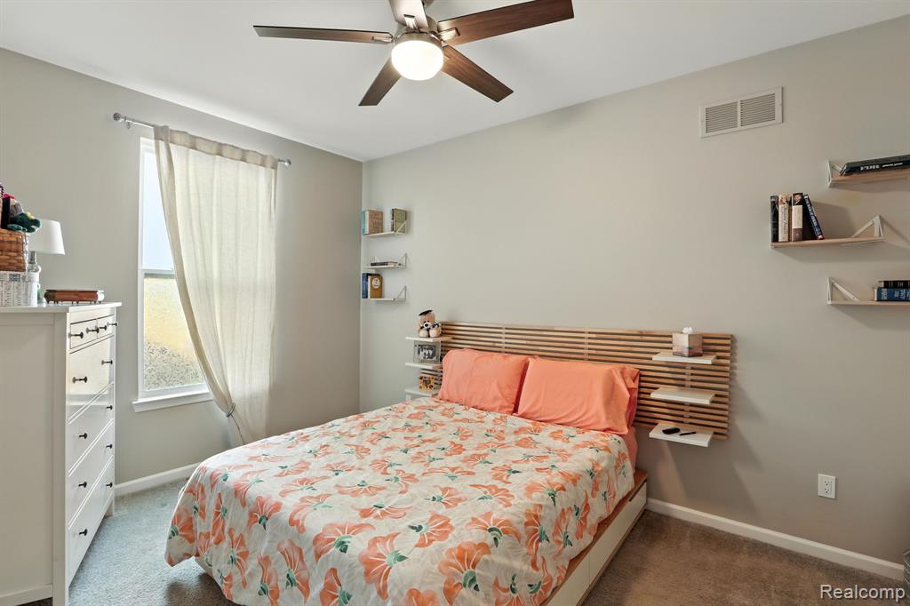 7742 Gannon, Utica, MI 48317 — Photo 18