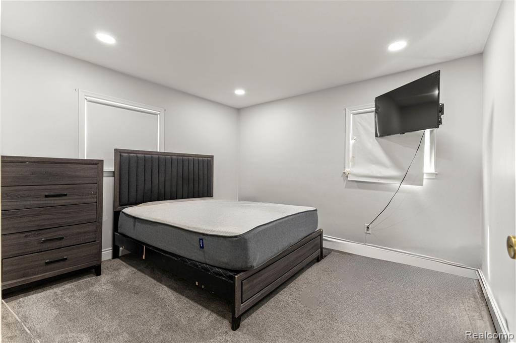 5755 Plainfield Street, Dearborn Heights, MI 48127 — Photo 12