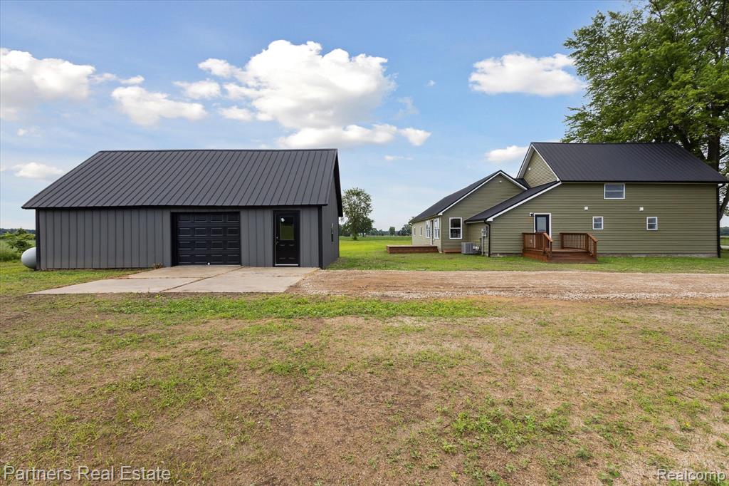 4798 N Loomis Road, Mount Pleasant, MI 48858 — Photo 3