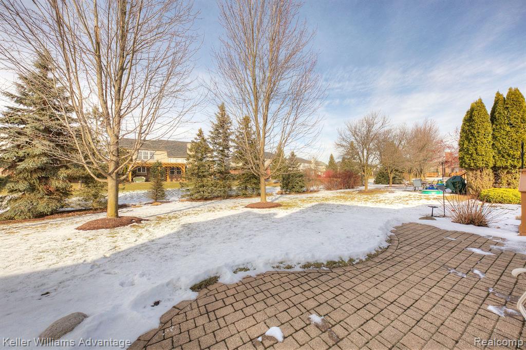 49074 RAINBOW Lane N, Northville, MI 48168 — Photo 36