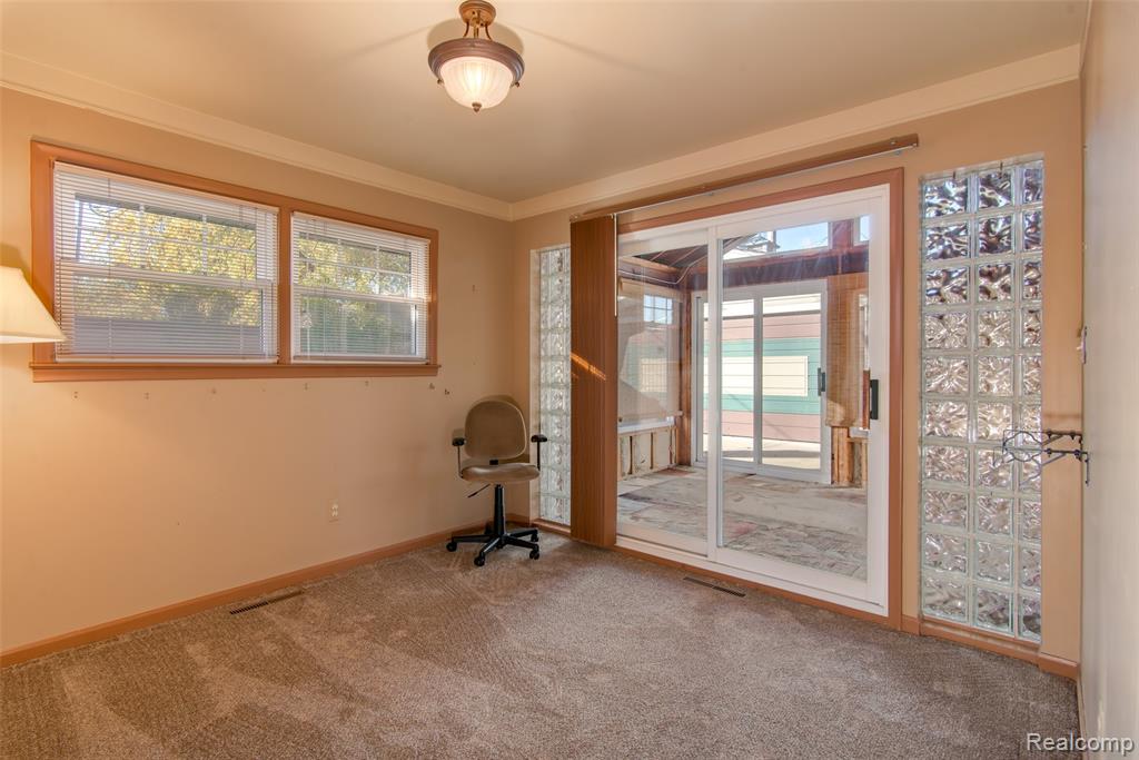 18552 Hinton Street, Riverview, MI 48193 — Photo 17