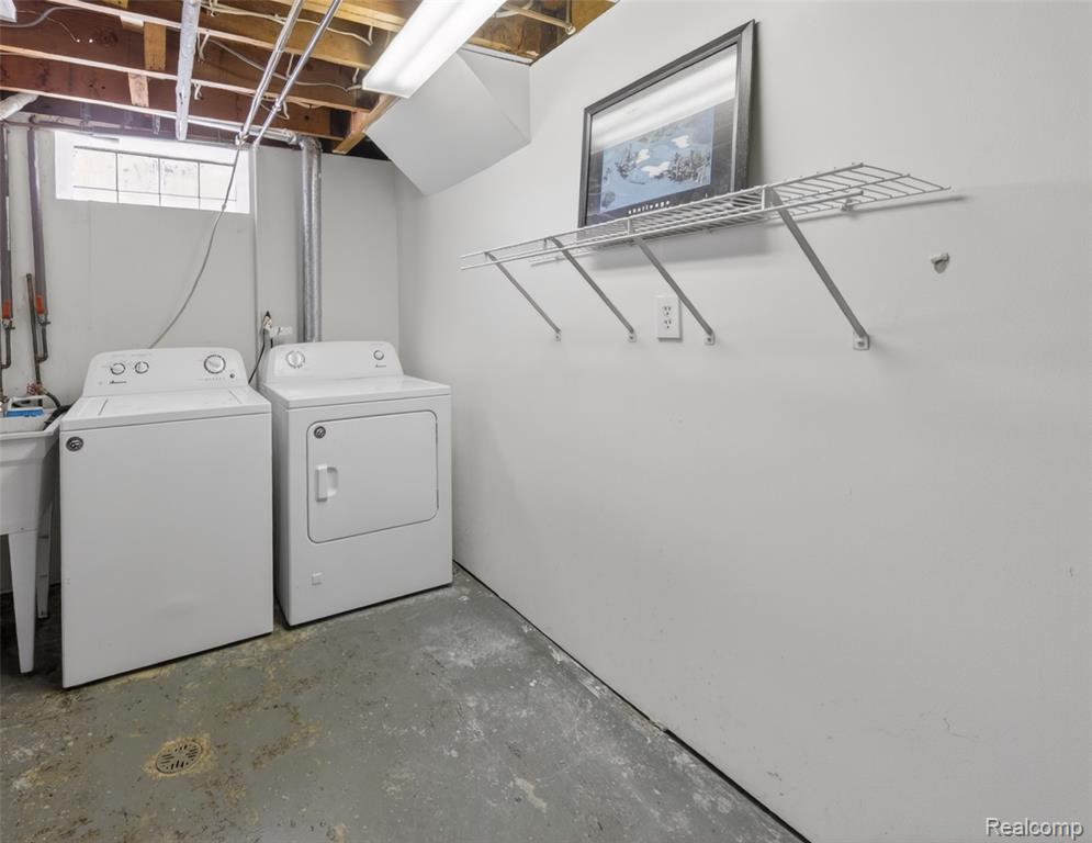 9818 Roseland Street, Livonia, MI 48150 — Photo 36