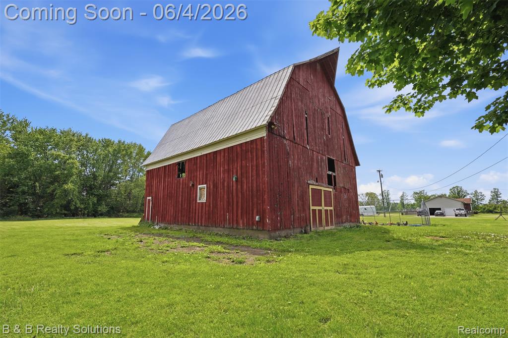8820 Almont Road, Almont, MI 48003 — Photo 36