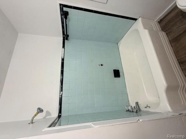 4701 Birchcrest Drive, Flint, MI 48504 — Photo 6