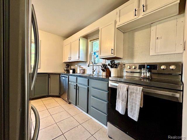 6079 FREEDOM Lane, Flint, MI 48506 — Photo 5