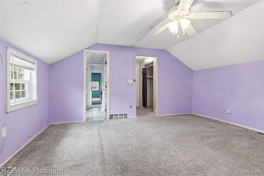 562 S Hughes Road, Howell, MI 48843 — Photo 12