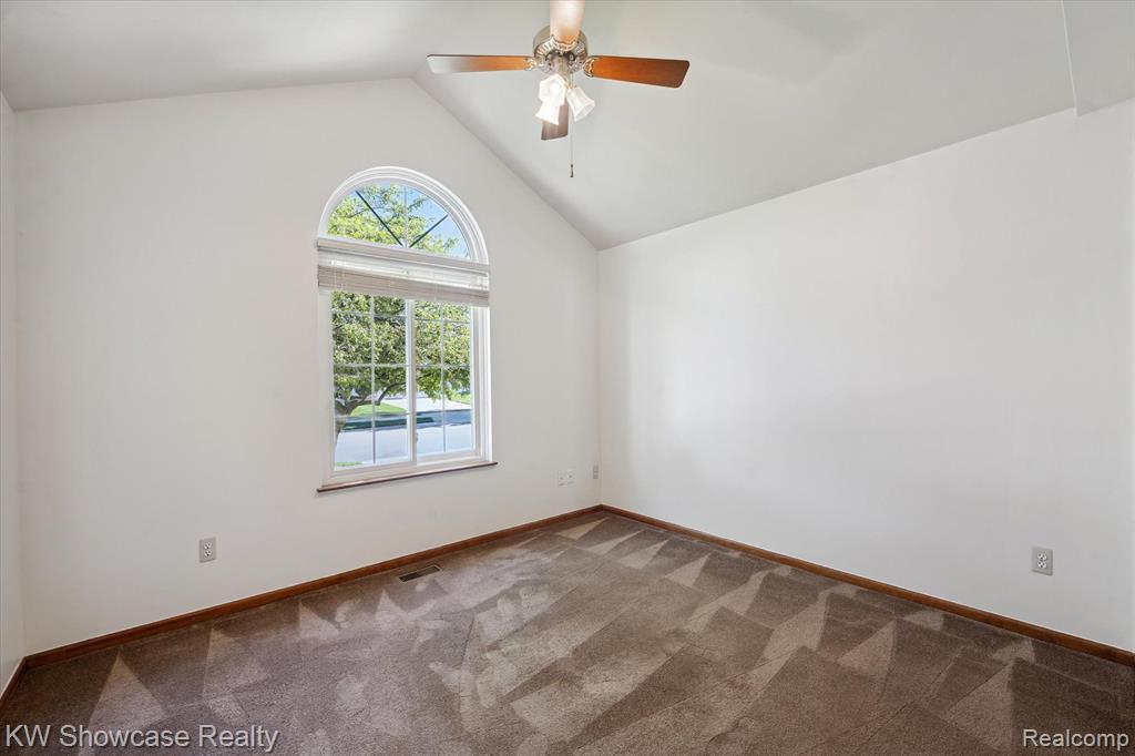 730 CHALLENGING Trail, South Lyon, MI 48178 — Photo 21