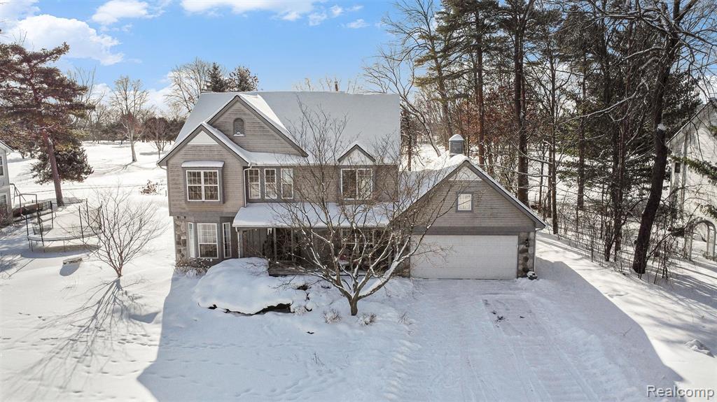6065 Campfire Circle, Clarkston, MI — front exterior