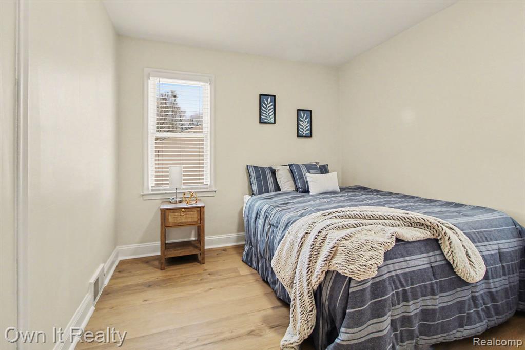 15574 Fox, Redford, MI 48239 — Photo 18