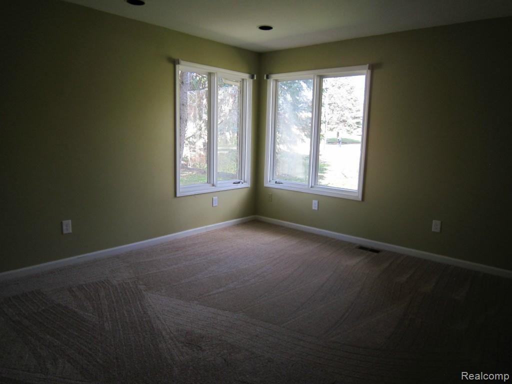 6850 ARLINGTON, West Bloomfield, MI — Photo 16