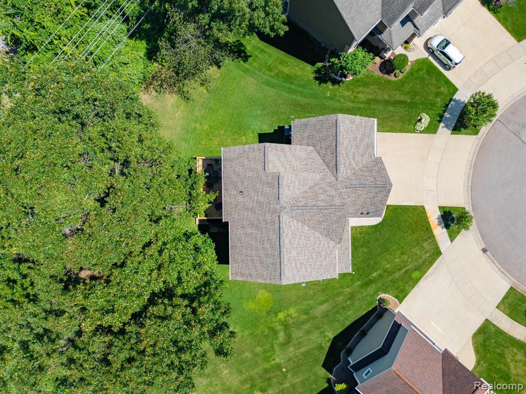 299 NAPA VALLEY Drive, Milford, MI 48381 — Photo 43