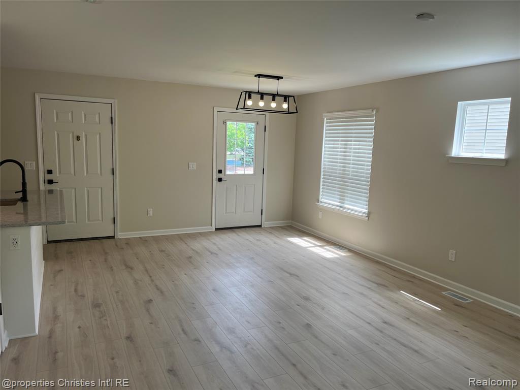 4120 Miracles Boulevard, Detroit, MI 48201 — Photo 5