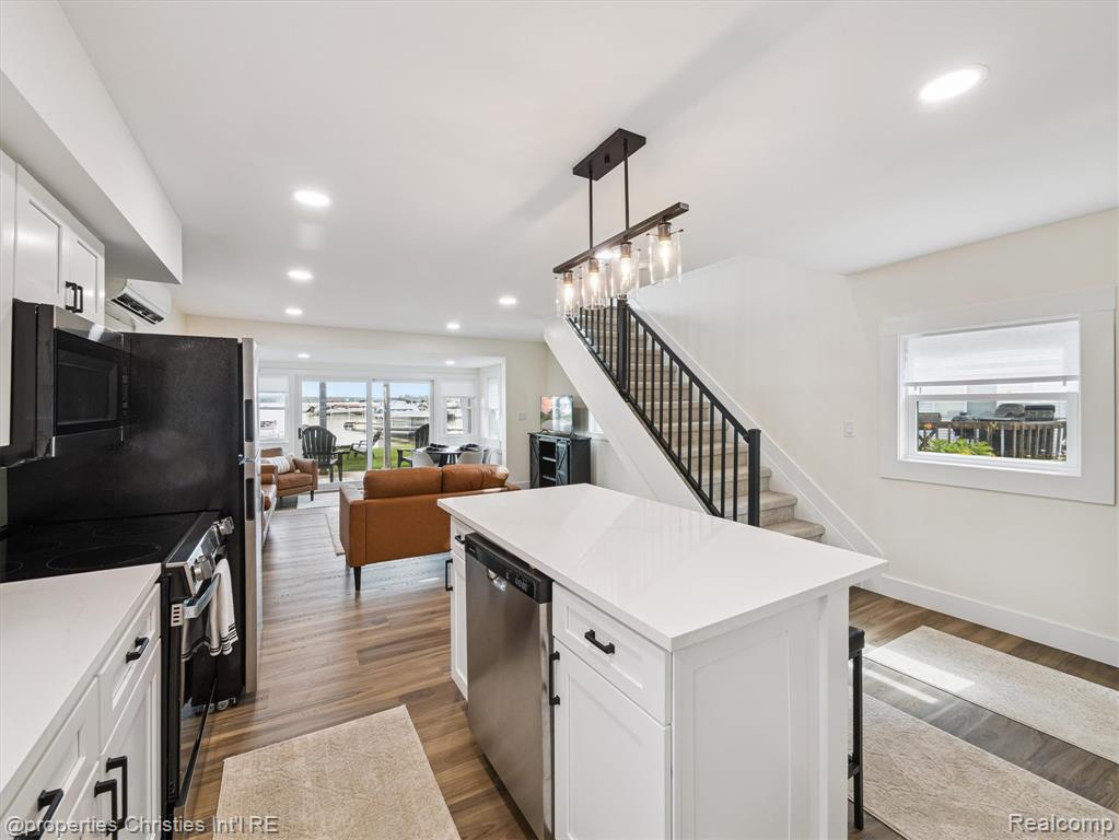 8980 Dexter Pinckney Road, Pinckney, MI 48169 — Photo 12