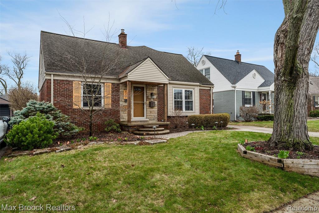4321 Robinwood Avenue, Royal Oak, MI 48073 — front exterior