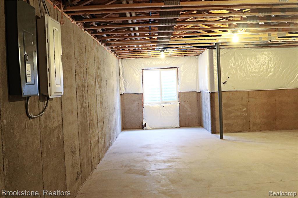 4789 Glenora Drive, Lake Orion, MI, 00000