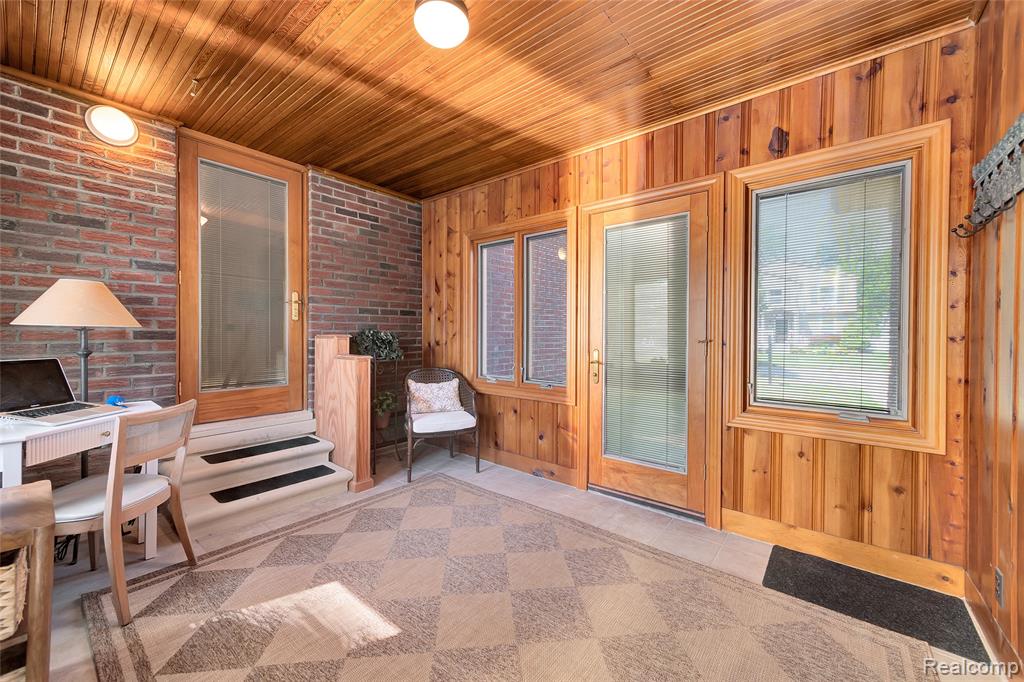 549 S Bywood Avenue, Clawson, MI — Photo 33