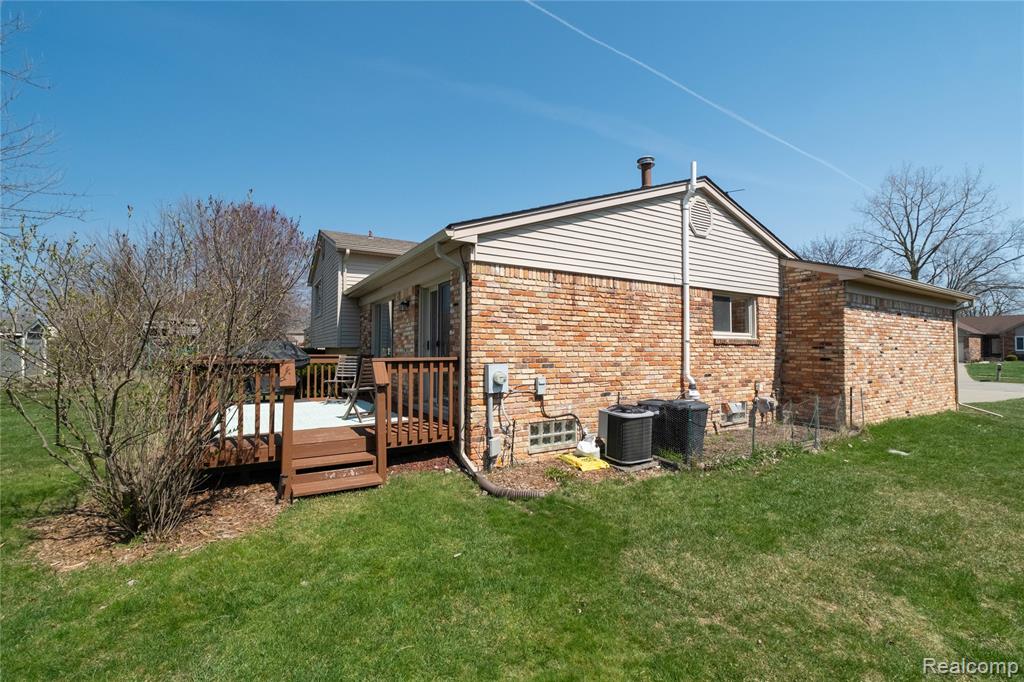 652 Stonehenge Drive, Canton, MI 48188 — Photo 35