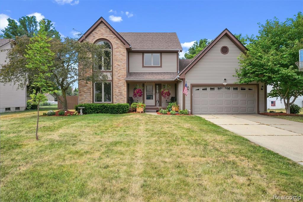 6054 Chatham Court, Grand Blanc, MI 48439