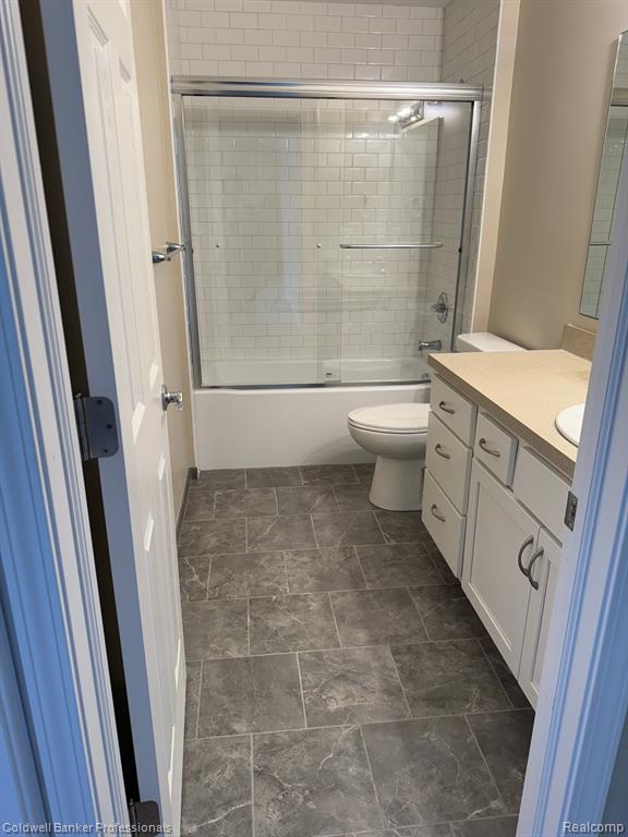 30535 W 14 MILE Road, 23, Farmington Hills, MI 48334 — Photo 5