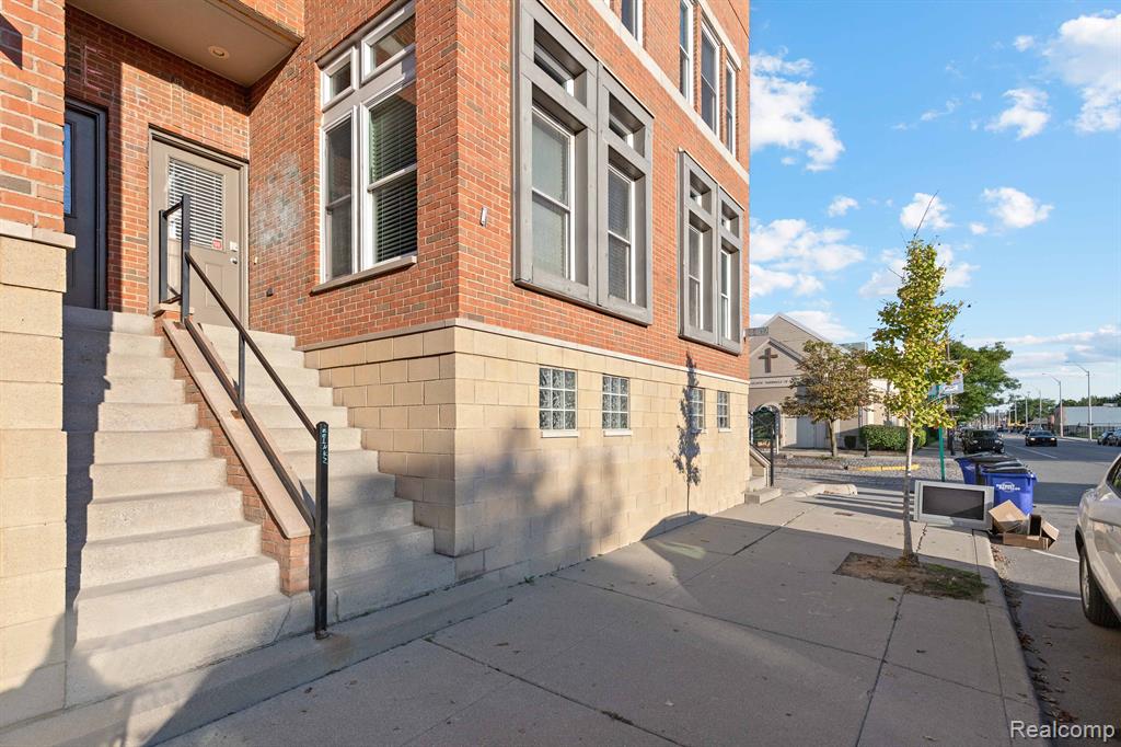 4406 3RD Street, 2, Detroit, MI 48201 — Photo 2