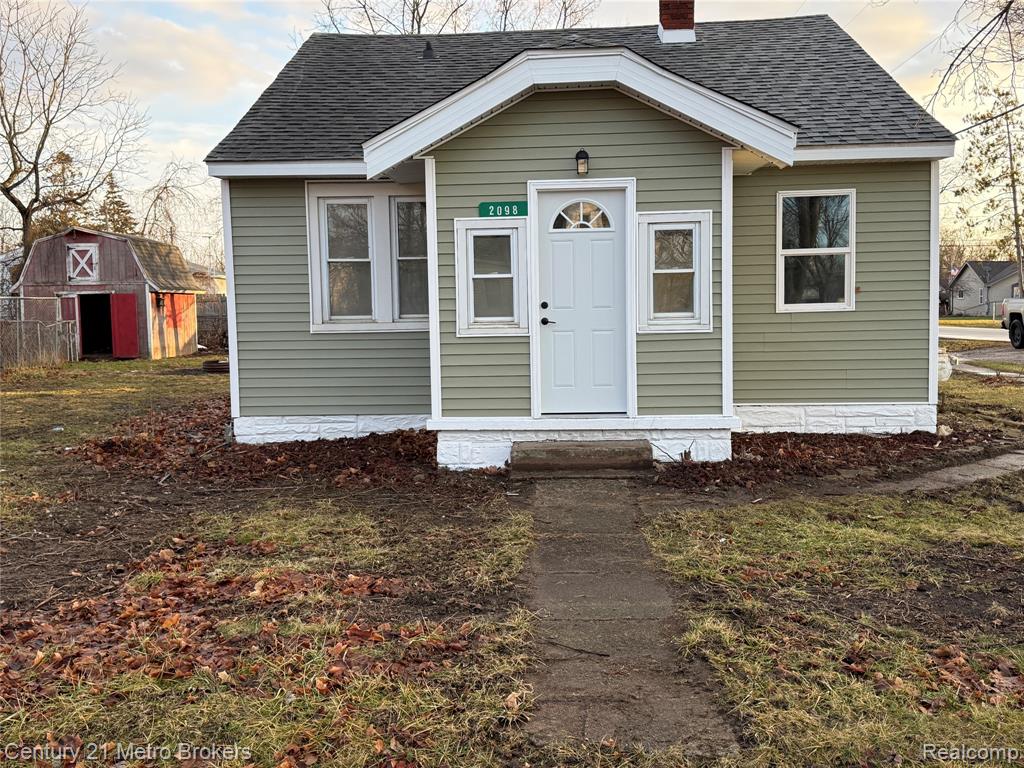 2098 E Scottwood Avenue, Burton, MI 48529 — Photo 2