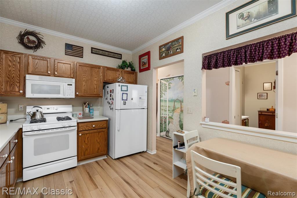 41769 Webster Court, Novi, MI 48377 — Photo 10