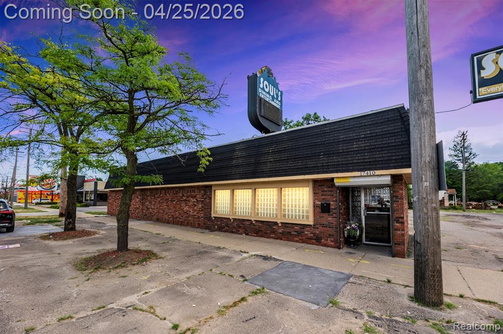 17420 E Warren, Detroit, MI 48224 — Photo 2
