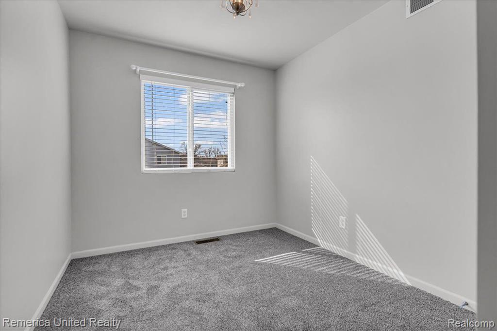 6453 MISTY, Waterford, MI 48327 — Photo 18