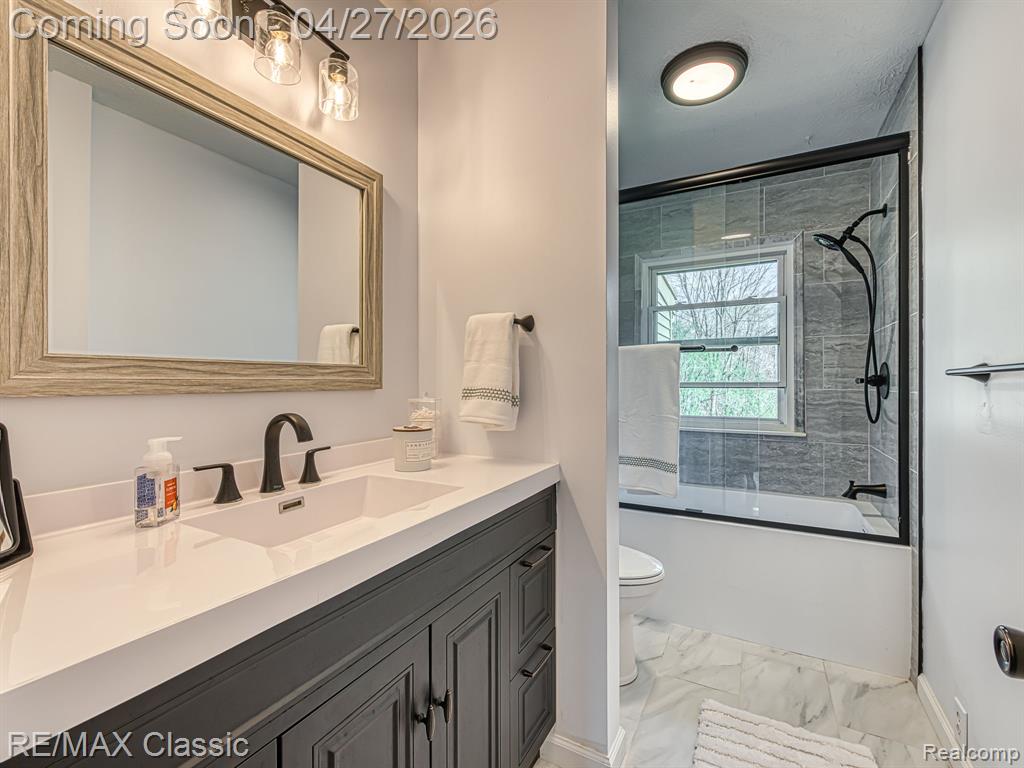 428 E Shore Drive, Whitmore Lake, MI 48189 — Photo 28