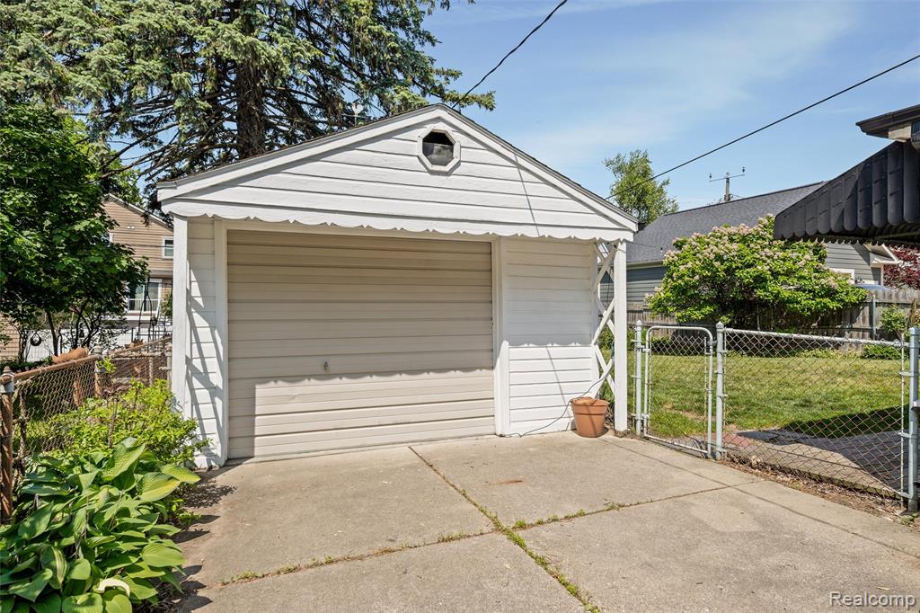 601 Pacific Street, Plymouth, MI 48170 — Photo 2