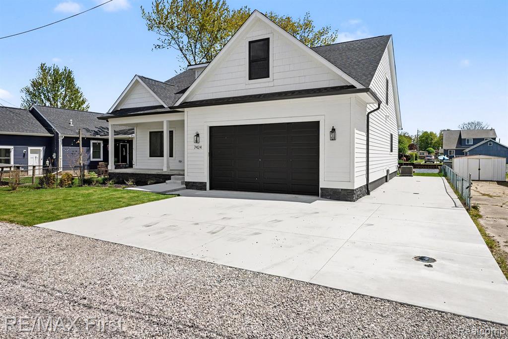 7424 DYKE ROAD, Clay, MI 48001 — Photo 2