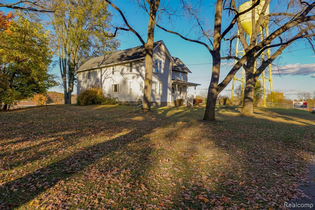318 W MAPLE Street, Byron, MI 48418 — Photo 2
